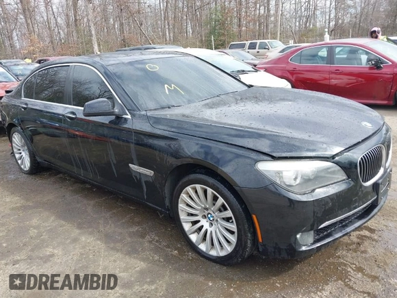 2011 BMW 7 Series 750Li xDrive with VIN WBAKC8C52BC431668, listed as a IAAI auction lot 41623575 with 117,306 mi miles. Bid and sale history available at carsss.com. Image 1.