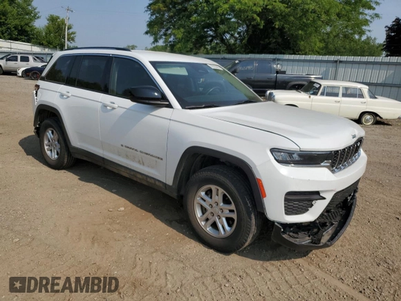2022 Jeep Grand Cherokee Laredo with VIN 1C4RJHAG7N8614129, listed as a Copart auction lot 60320445 with 19,201 mi miles and Salvage title. Bid and sale history available at DreamBid. Image 4.