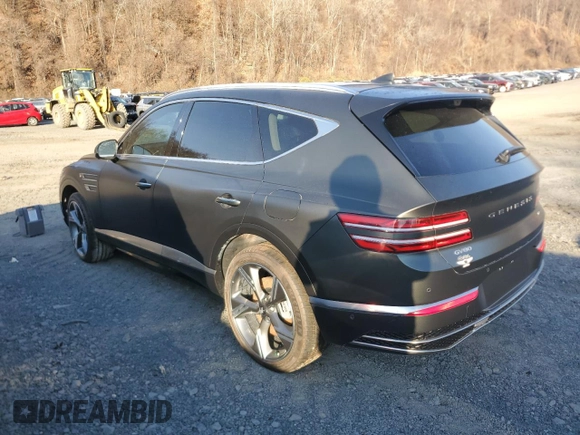 2025 Genesis GV80 Prestige with VIN KMUHEESC7SU212962, listed as a Copart auction lot 83525284 with 121 mi miles and Salvage Title. Bid and sale history available at DreamBid. Image 2.