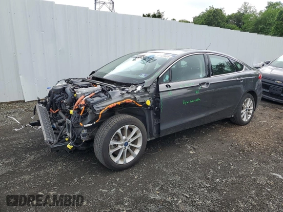 2019 Ford Fusion Titanium with VIN 3FA6P0SU9KR157802, listed as a Copart auction lot 61126605 with 70,764 mi miles and Salvage title. Bid and sale history available at DreamBid. Image 1.