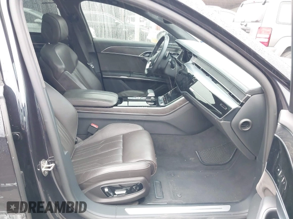 2019 Audi A8 L with VIN WAU8DAF82KN004676, listed as a IAAI auction lot 41086272 with 58,217 mi miles. Bid and sale history available at carsss.com. Image 5.