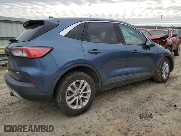 2020 Ford Escape SE with VIN 1FMCU0G69LUC26977, listed as a Copart auction lot 45796615 with 58,791 mi miles and Salvage Title. Bid and sale history available at carsss.com. Image 3.