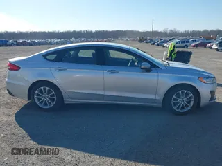 2019 Ford Fusion SE with VIN 3FA6P0HD7KR183757, listed as a IAAI auction lot 41762187 with 120,347 mi miles. Bid and sale history available at carsss.com. Image 13.