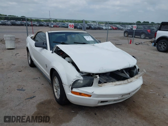 2009 Ford Mustang with VIN 1ZVHT84N595112837, listed as a IAAI auction lot 42383859 with 146,605 mi miles and . Bid and sale history available at DreamBid. Image 1.