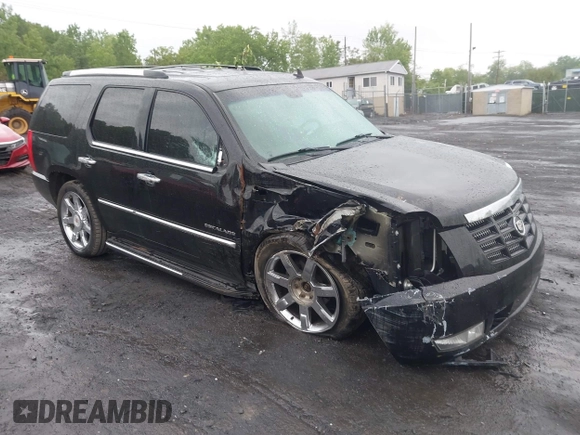 2012 Cadillac Escalade Luxury z VIN 1GYS4BEF1CR101807, wystawiony jako IAAI lot #42318114 z przebiegiem 209 071 mil mil oraz . Historia ofert i sprzedaży dostępna na DreamBid. Obrazek 1.