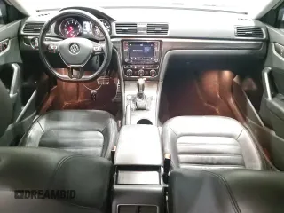 2018 Volkswagen Passat SEL Premium z VIN 1VWCA7A38JC029626, wystawiony jako Copart lot #52119595 z przebiegiem 63 342 mil mil oraz Nie do naprawy • Non repairable. Historia ofert i sprzedaży dostępna na DreamBid. Obrazek 8.