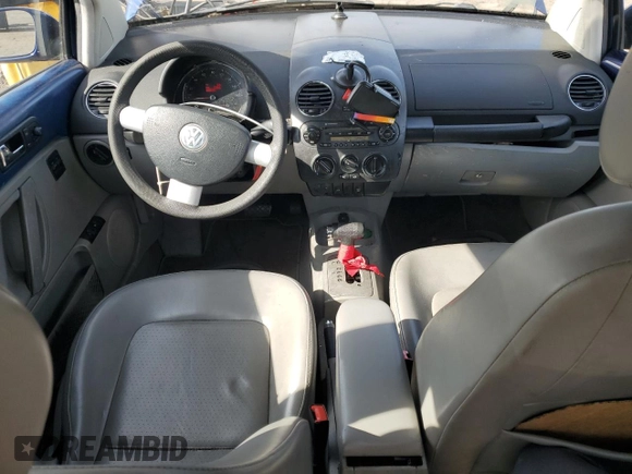 2006 Volkswagen Beetle with VIN 3VWPR31CX6M411570, listed as a Copart auction lot 43664165 with 190,856 mi miles and Salvage Title. Bid and sale history available at DreamBid. Image 8.