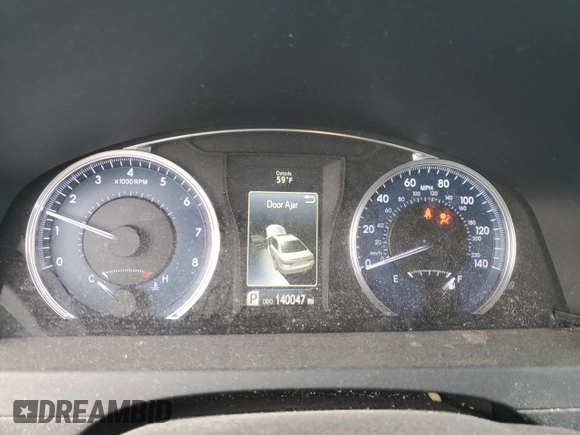 2015 Toyota Camry XLE with VIN 4T4BF1FK3FR492838, listed as a Copart auction lot 52785275 with 140,047 mi miles and Salvage Title. Bid and sale history available at carsss.com. Image 9.