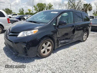 2020 Toyota Sienna LE Auto Access Seat z VIN 5TDKZ3DC0LS039564, wystawiony jako Copart lot #59865345 z przebiegiem 79 436 mil mil oraz Szkoda całkowita • Salvage title. Historia ofert i sprzedaży dostępna na DreamBid. Obrazek 1.