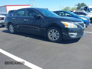 2015 Nissan Altima 2.5 SV with VIN 1N4AL3AP5FC108054, listed as a IAAI auction lot 41984259 with 160,230 mi miles. Bid and sale history available at carsss.com. Image 1.