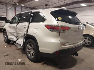 2015 Toyota Highlander XLE z VIN 5TDJKRFH9FS115122, wystawiony jako IAAI lot #41925336 z przebiegiem 159 518 mil mil oraz . Historia ofert i sprzedaży dostępna na DreamBid. Obrazek 3.