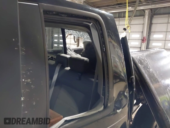 2005 Ford F-150 STX with VIN 1FTRX14W85FA02638, listed as a IAAI auction lot 41342528 with 86,500 mi miles. Bid and sale history available at carsss.com. Image 21.