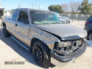2001 Chevrolet Silverado 1500 LT with VIN 2GCEC19T111309806, listed as a IAAI auction lot 41217267 with 137,612 mi miles and . Bid and sale history available at DreamBid. Image 1.