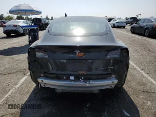 2021 Tesla Model 3 Long Range z VIN 5YJ3E1EB6MF002955, wystawiony jako Copart lot #59161255 z przebiegiem 32 183 mil mil oraz Szkoda całkowita • Salvage title. Historia ofert i sprzedaży dostępna na DreamBid. Obrazek 6.