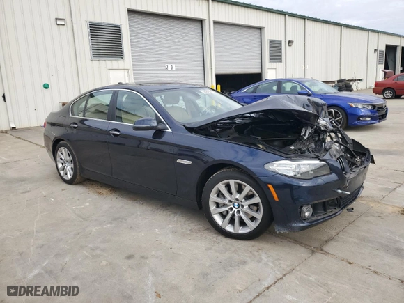 2016 BMW 5 Series 535i xDrive with VIN WBA5B3C58GG255762, listed as a Copart auction lot 86494244 with 72,204 mi miles and Salvage Title. Bid and sale history available at carsss.com. Image 4.
