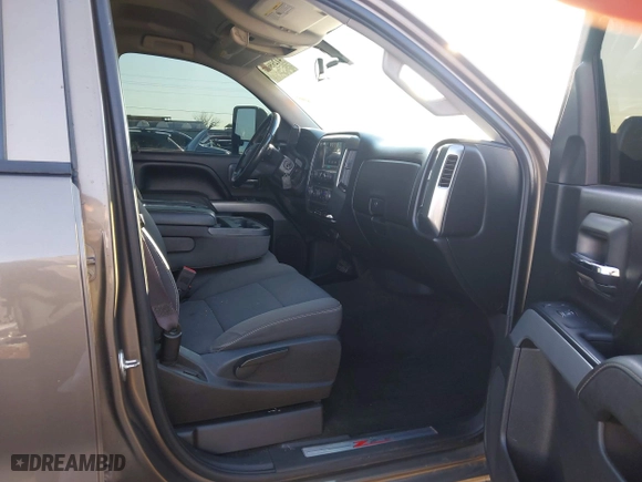 2015 Chevrolet Silverado 1500 LT with VIN 3GCUKREC9FG322269, listed as a IAAI auction lot 41298687 with 147,336 mi miles. Bid and sale history available at carsss.com. Image 5.