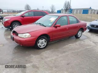1998 Ford Contour z VIN 1FAFP6531WK303884, wystawiony jako IAAI lot #41532006 z przebiegiem 110 001 mil mil oraz . Historia ofert i sprzedaży dostępna na DreamBid. Obrazek 18.