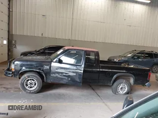 1993 Dodge Dakota z VIN 1B7GG23XXPS146273, wystawiony jako IAAI lot #42115602 z przebiegiem 222 740 mil mil oraz . Historia ofert i sprzedaży dostępna na DreamBid. Obrazek 15.