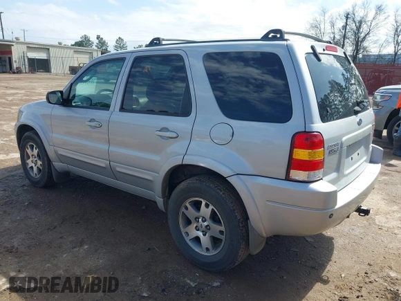 2004 Ford Escape Limited with VIN 1FMCU94104KB50513, listed as a IAAI auction lot 41720459 with 200,798 mi miles. Bid and sale history available at carsss.com. Image 3.