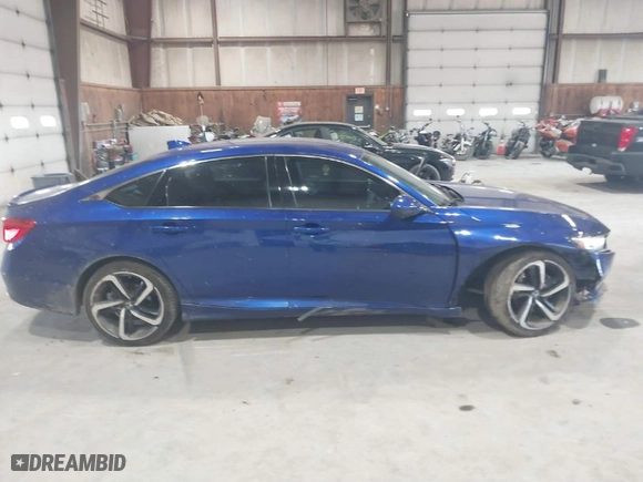 2018 Honda Accord Sedan Sport 1.5T with VIN 1HGCV1F32JA137721, listed as a IAAI auction lot 41849720 with 88,498 mi miles. Bid and sale history available at carsss.com. Image 13.