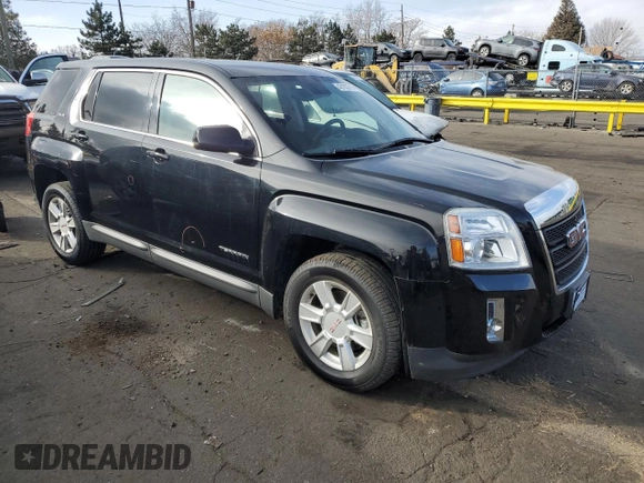 2013 GMC Terrain SLE z VIN 2GKFLREK9D6364631, wystawiony jako Copart lot #43153715 z przebiegiem 90 437 mil mil oraz Szkoda całkowita • Salvage title. Historia ofert i sprzedaży dostępna na DreamBid. Obrazek 4.
