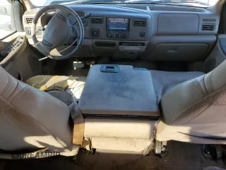 2000 Ford Super Duty F-250 XL with VIN 1FTNW21S9YED38978, listed as a Copart auction lot 81680254 with 197,016 mi miles and Salvage Title. Bid and sale history available at carsss.com. Image 8.