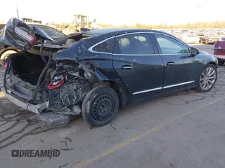2017 Buick LaCrosse Premium with VIN 1G4ZR5SS5HU163493, listed as a IAAI auction lot 41460965 with 121,029 mi miles. Bid and sale history available at carsss.com. Image 4.