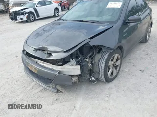 2015 Dodge Dart SXT with VIN 1C3CDFBB3FD309566, listed as a IAAI auction lot 41749617 with 180,188 mi miles. Bid and sale history available at carsss.com. Image 6.