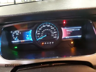 2015 Ford Taurus SEL z VIN 1FAHP2E85FG177576, wystawiony jako Copart lot #54739595 z przebiegiem 89 156 mil mil oraz Szkoda całkowita • Salvage title. Historia ofert i sprzedaży dostępna na DreamBid. Obrazek 9.
