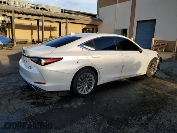 2020 Lexus ES 350 Luxury with VIN 58AEZ1B11LU057798, listed as a Copart auction lot 43402855 with 64,431 mi miles and Clean title. Bid and sale history available at DreamBid. Image 3.
