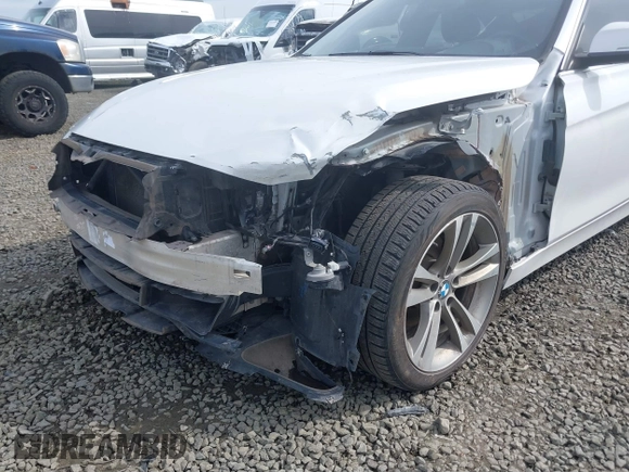 2018 BMW 3 Series 330i xDrive with VIN WBA8D9G50JNU72780, listed as a IAAI auction lot 41763726 with 65,225 mi miles and . Bid and sale history available at DreamBid. Image 6.