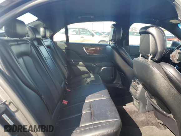 2018 Lincoln Continental Premiere z VIN 1LN6L9PK9J5603395, wystawiony jako Copart lot #49966105 z przebiegiem 60 931 mil mil oraz Szkoda całkowita • Salvage title. Historia ofert i sprzedaży dostępna na DreamBid. Obrazek 10.