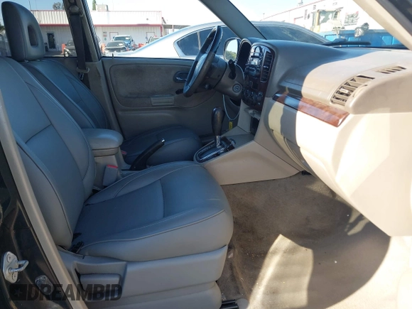2004 Suzuki XL7 LX z VIN JS3TX92V144106723, wystawiony jako IAAI lot #40407888 z przebiegiem 284 088 mil mil oraz . Historia ofert i sprzedaży dostępna na DreamBid. Obrazek 5.