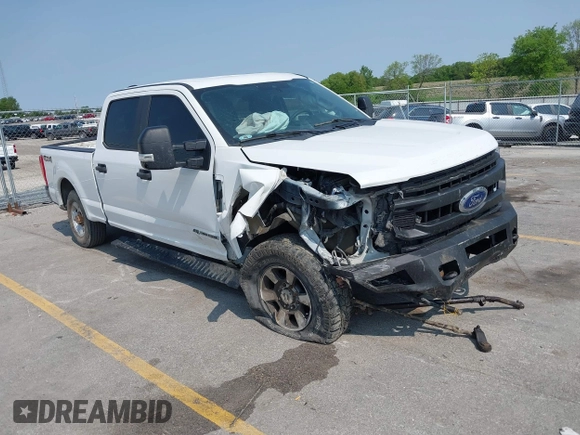 2020 Ford F-250 XL z VIN 1FT7W2BTXLED61937, wystawiony jako IAAI lot #42377818 z przebiegiem Nie podano mil oraz . Historia ofert i sprzedaży dostępna na DreamBid. Obrazek 1.