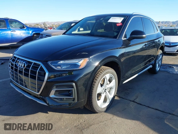 2021 Audi Q5 Premium Plus with VIN WA1BAAFYXM2139419, listed as a IAAI auction lot 41657770 with 40,164 mi miles. Bid and sale history available at carsss.com. Image 2.