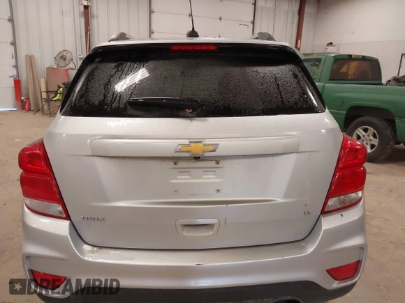 2019 Chevrolet Trax LT with VIN 3GNCJLSB3KL280097, listed as a IAAI auction lot 41286963 with Not Provided miles and . Bid and sale history available at carsss.com. Image 15.