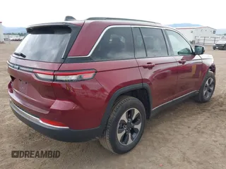 2024 Jeep Grand Cherokee с VIN 1C4RJYB69RC132500, выставлен на аукционе IAAI как лот 42553951 с пробегом 20 990 миль миль и . История ставок и продаж доступна на DreamBid. Изображение 4.