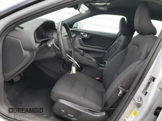 2023 Polestar 2 z VIN YSMED3KA5PL133304, wystawiony jako Copart lot #59698405 z przebiegiem 58 937 mil mil oraz Czysty tytuł • Clean title. Historia ofert i sprzedaży dostępna na DreamBid. Obrazek 7.