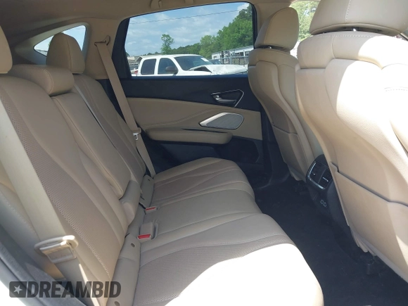 2019 Acura RDX Technology with VIN 5J8TC1H53KL007506, listed as a IAAI auction lot 42158315 with 123,323 mi miles and . Bid and sale history available at DreamBid. Image 8.
