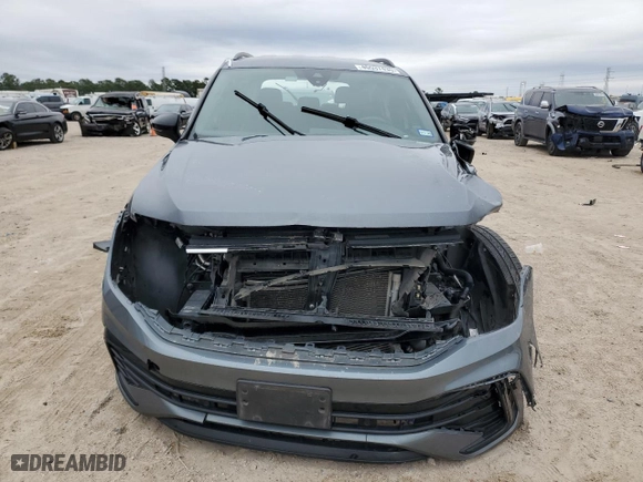 2022 Volkswagen Tiguan SE R-Line Black with VIN 3VVCB7AX3NM011768, listed as a Copart auction lot 46537435 with 80,243 mi miles and Salvage Title. Bid and sale history available at carsss.com. Image 5.