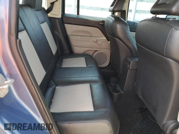 2007 Jeep Patriot Sport z VIN 1J8FT28W87D358027, wystawiony jako Copart lot #55923095 z przebiegiem 174 274 mil mil oraz Szkoda całkowita • Salvage title. Historia ofert i sprzedaży dostępna na DreamBid. Obrazek 11.