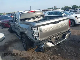 2023 Chevrolet Colorado 2WD LT с VIN 1GCPSCEK3P1131688, выставлен на аукционе IAAI как лот 42396507 с пробегом 21 621 миль миль и . История ставок и продаж доступна на DreamBid. Изображение 3.