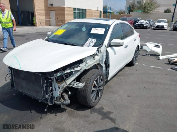 2018 Nissan Altima 2.5 SV with VIN 1N4AL3AP4JC186544, listed as a IAAI auction lot 41892390 with 113,384 mi miles. Bid and sale history available at carsss.com. Image 22.