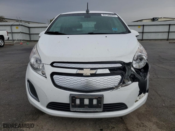 2016 Chevrolet Spark EV LT with VIN KL8CL6S06GC568467, listed as a Copart auction lot 84148844 with 44211 miles and Salvage Title. Bid and sale history available at carsss.com. Image 5.