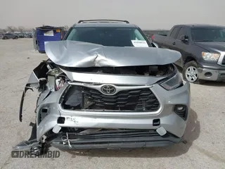 2021 Toyota Highlander L with VIN 5TDZZRAH4MS070514, listed as a IAAI auction lot 41810925 with 60,950 mi miles and . Bid and sale history available at DreamBid. Image 12.