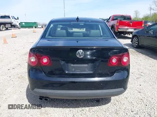 2009 Volkswagen Jetta Sedan SE with VIN 3VWRM71K79M131020, listed as a IAAI auction lot 42096465 with 316,631 mi miles. Bid and sale history available at carsss.com. Image 16.