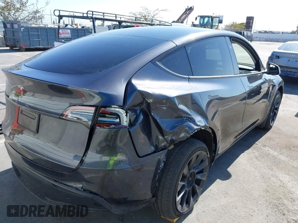 2024 Tesla Model Y с VIN 7SAYGDED9RF091854, выставлен на аукционе IAAI как лот 42382483 с пробегом 14 805 миль миль и . История ставок и продаж доступна на DreamBid. Изображение 6.