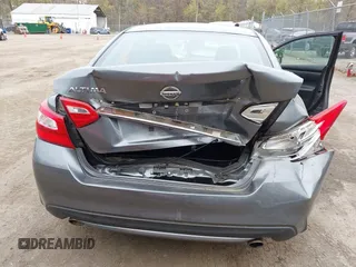 2016 Nissan Altima SR with VIN 1N4AL3AP5GC271627, listed as a IAAI auction lot 42013902 with 136,990 mi miles and . Bid and sale history available at carsss.com. Image 6.