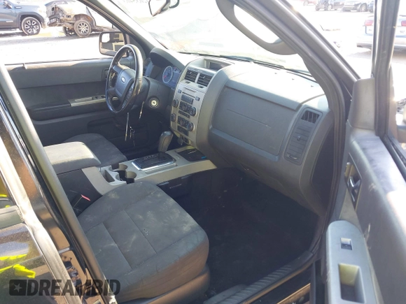 2012 Ford Escape XLT with VIN 1FMCU0D72CKB40371, listed as a IAAI auction lot 42635463 with 178,361 mi miles and . Bid and sale history available at DreamBid. Image 5.