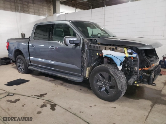 2022 Ford F-150 Lightning Pro with VIN 1FT6W1EV7NWG10033, listed as a Copart auction lot 81516533 with 11,282 mi miles and Salvage Title. Bid and sale history available at carsss.com. Image 4.